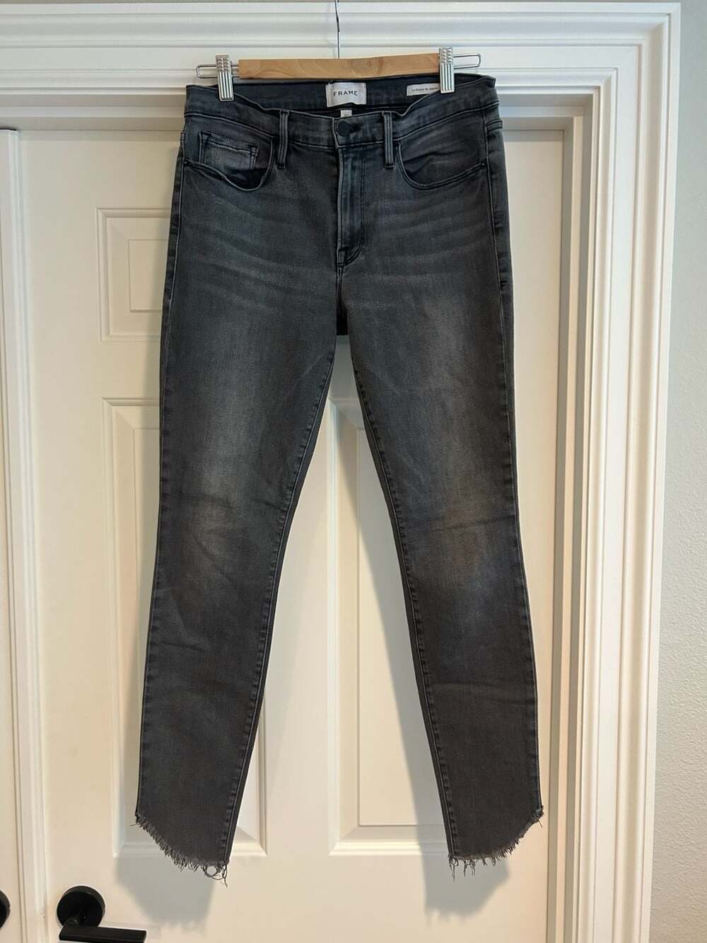 FRAME Le Skinny de Jeanne Women's Gray Frayed Hem Skinny Jeans Size 30